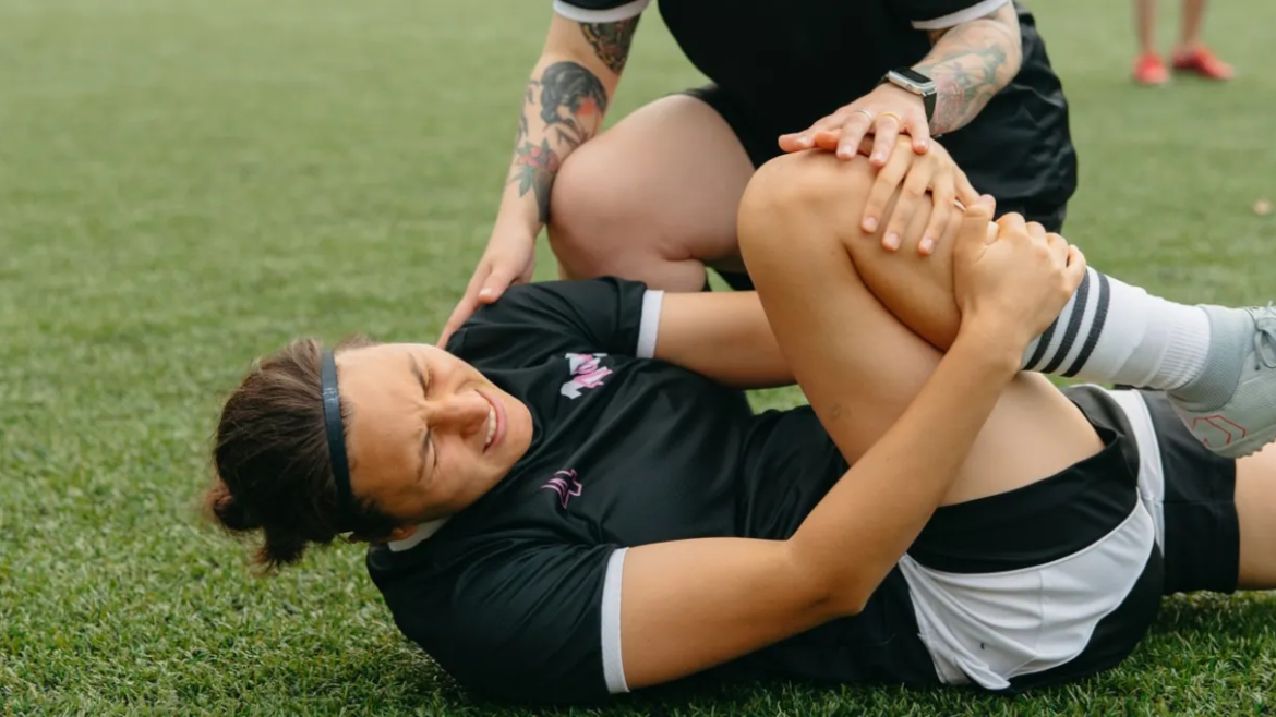 How Can Massage Therapy Benefit Those Who’ve Suffered a Sports Injury?