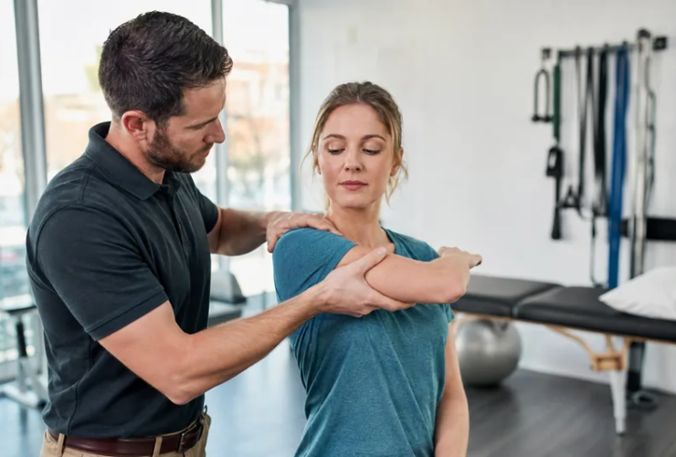 Car accident chiropractor consultation in Everett WA